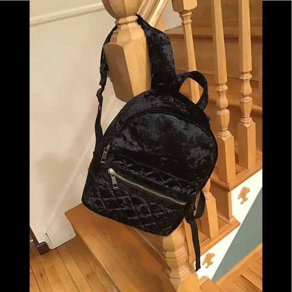 barbour mini backpack Quilted in olive | Crafted from durable waxed cotton Quilted Bag Quilted Backpack Forever